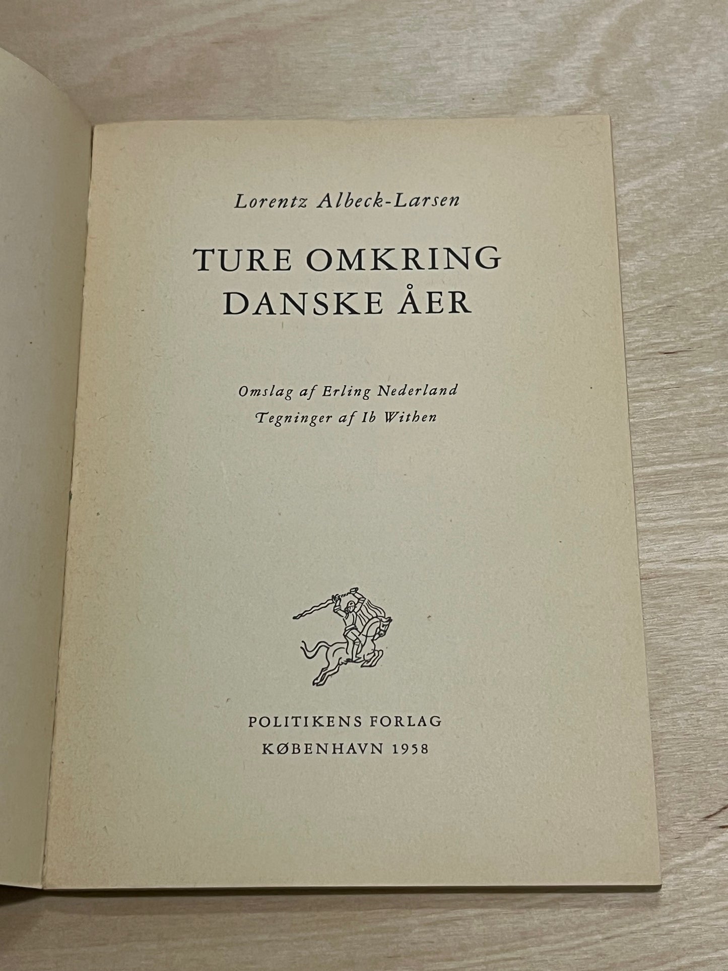Ture omkring danske åer af Lorentz Albeck-Larsen