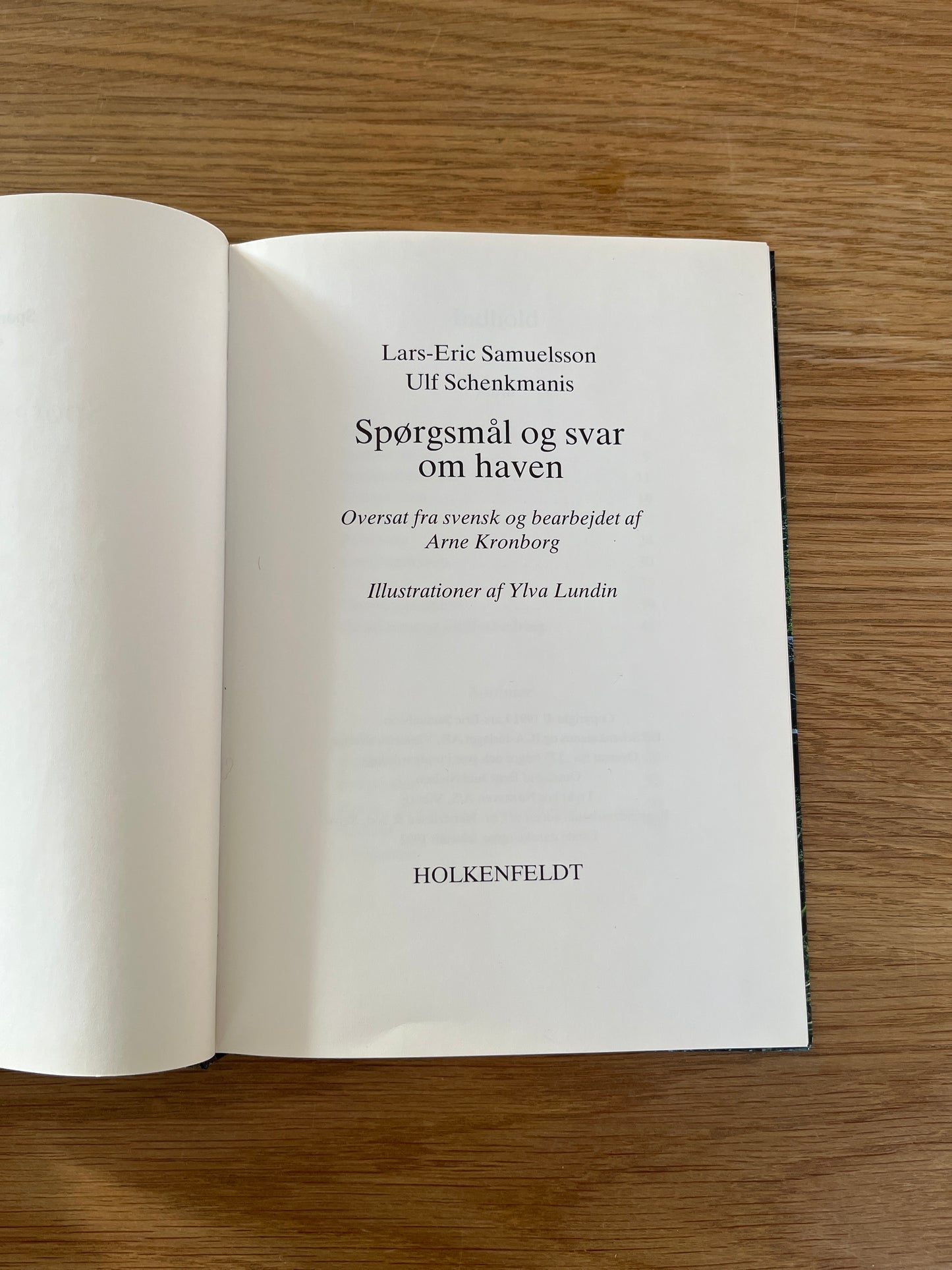 'Spørgsmål og svar om haven' af Lars-Eric Samuelsson m.fl.