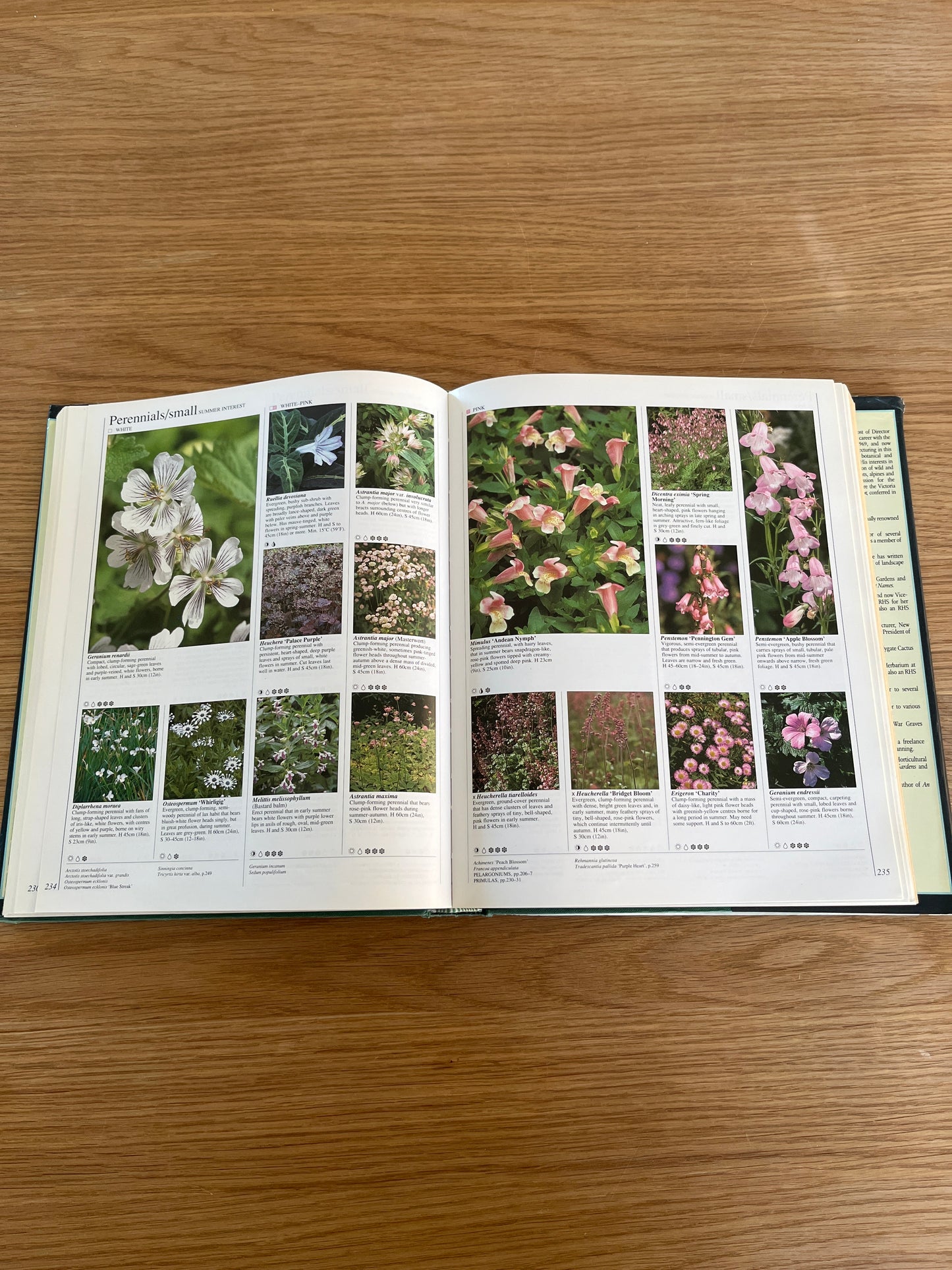 Gardeners' Encyclopedia of Plants and Flowers